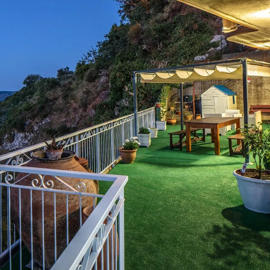 Holiday home Lo Specchio Di Eolo-Zais Saracen Villa Piraino Italy